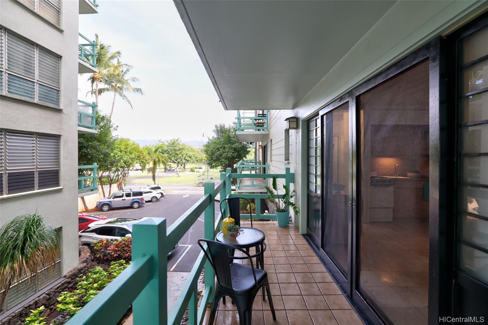 2957 Kalakaua Avenue  Unit 211