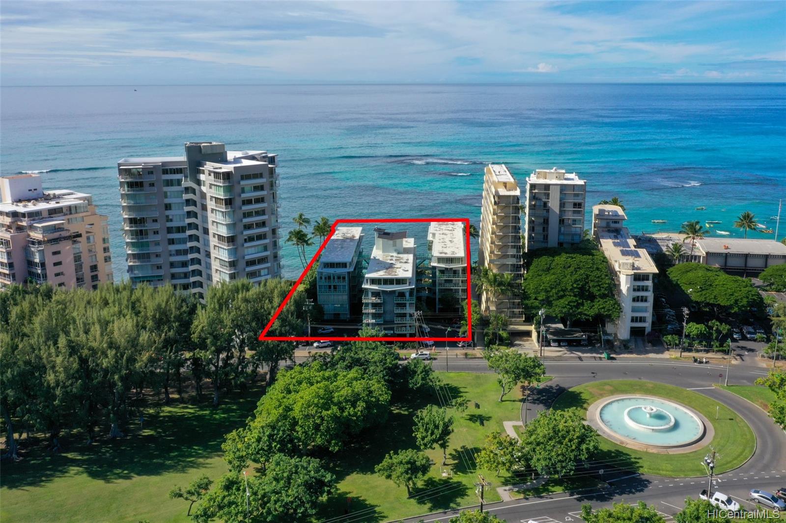 2957 Kalakaua Avenue  Unit 211