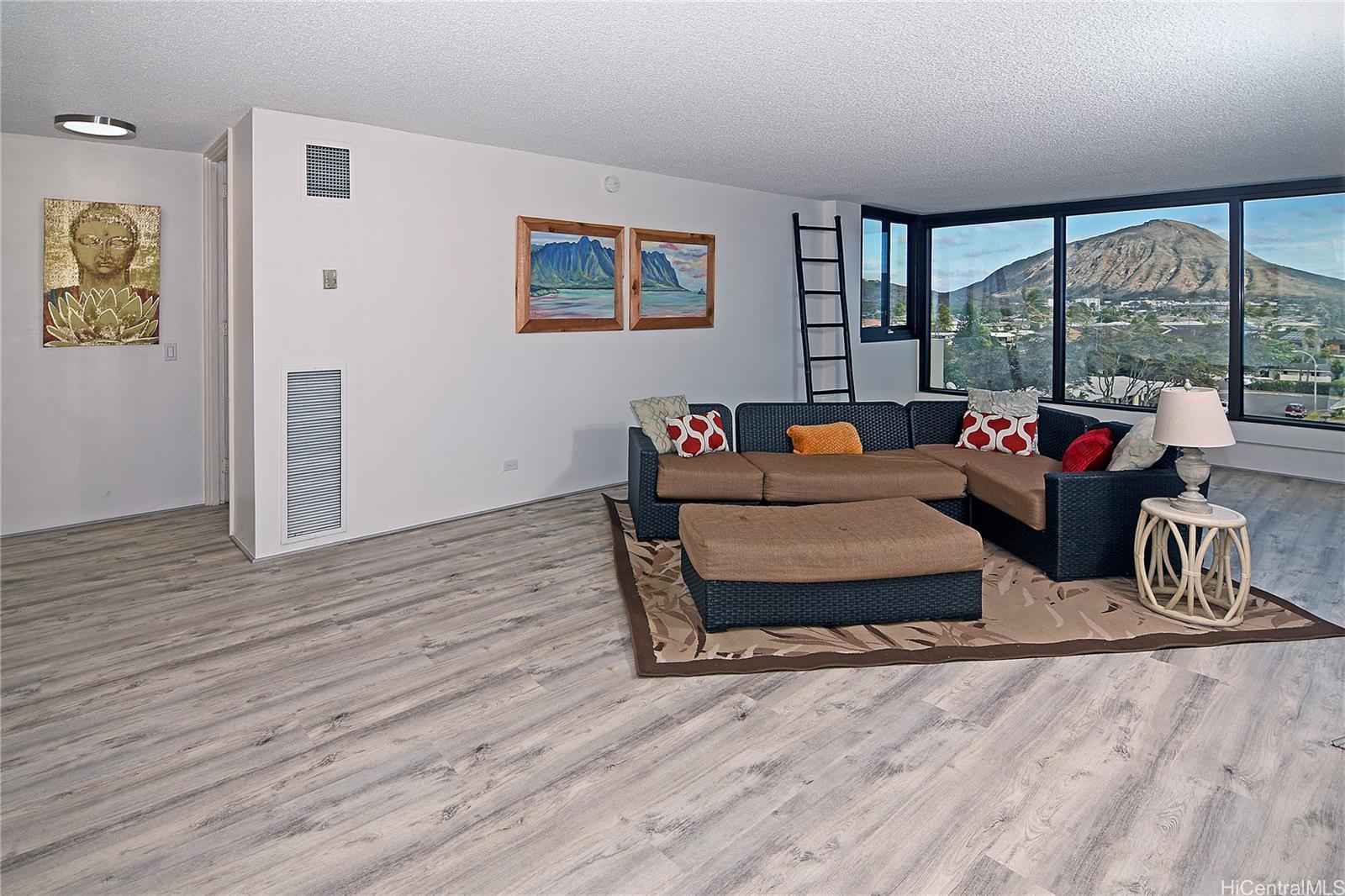 250 Kawaihae Street  Unit 1D