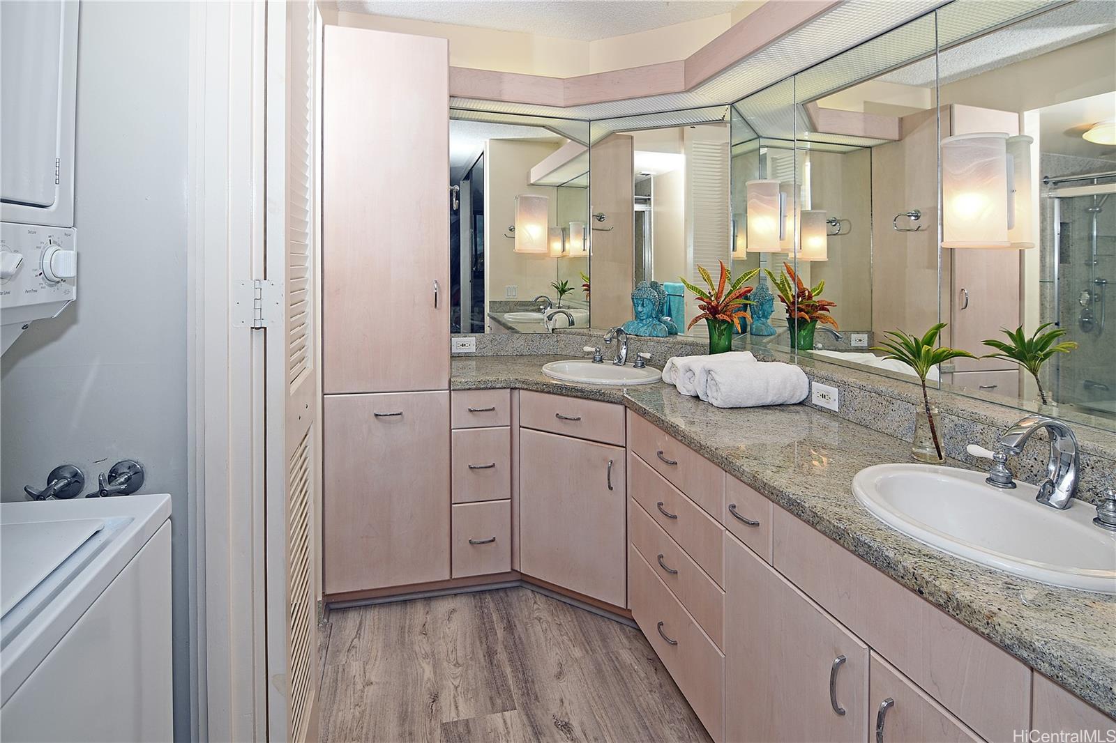 250 Kawaihae Street  Unit 1D