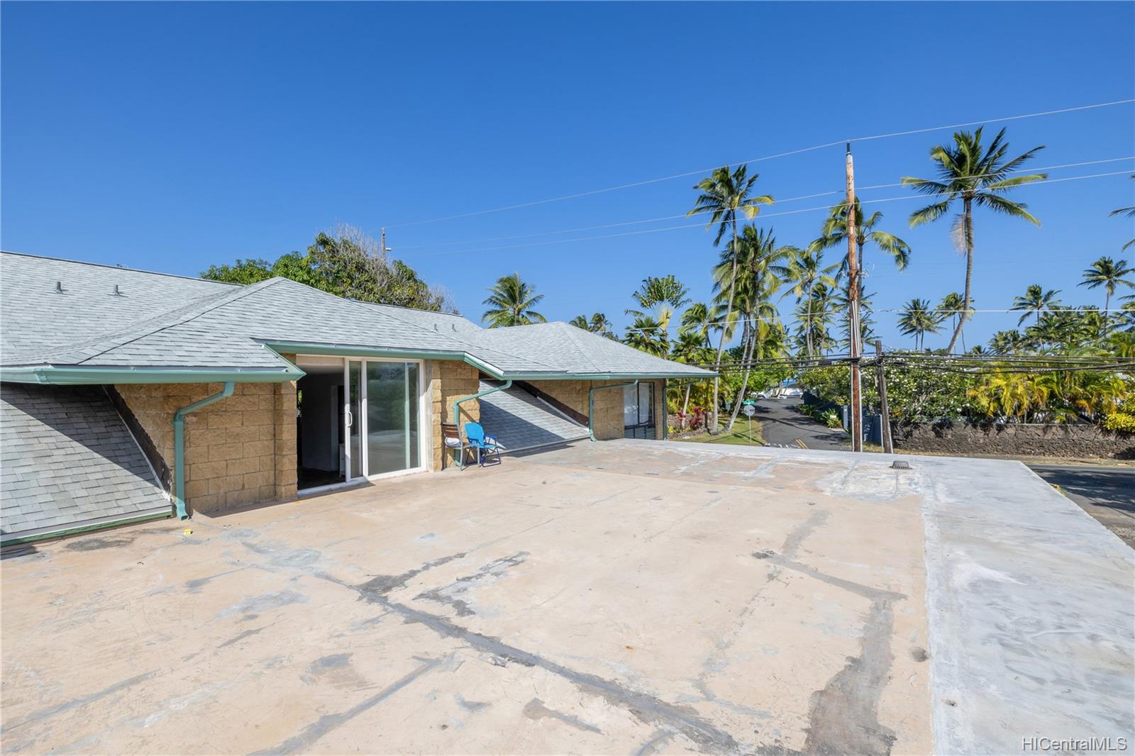 125 N Kalaheo Avenue