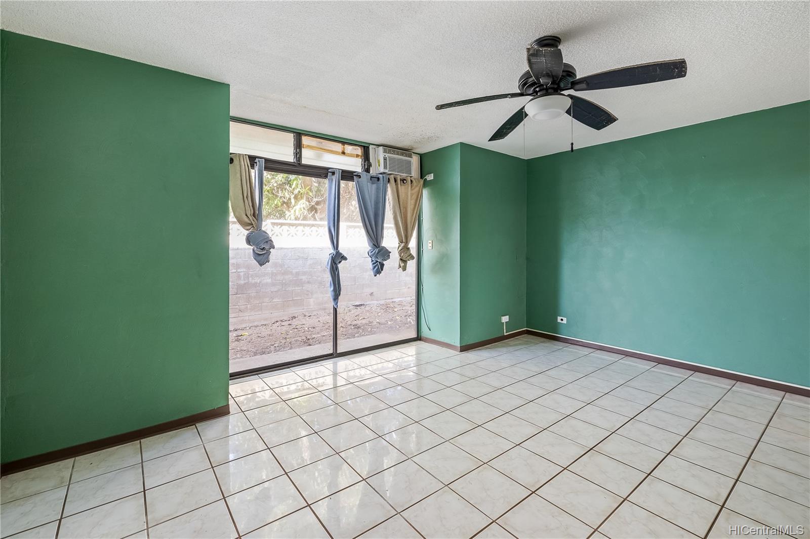 125 N Kalaheo Avenue