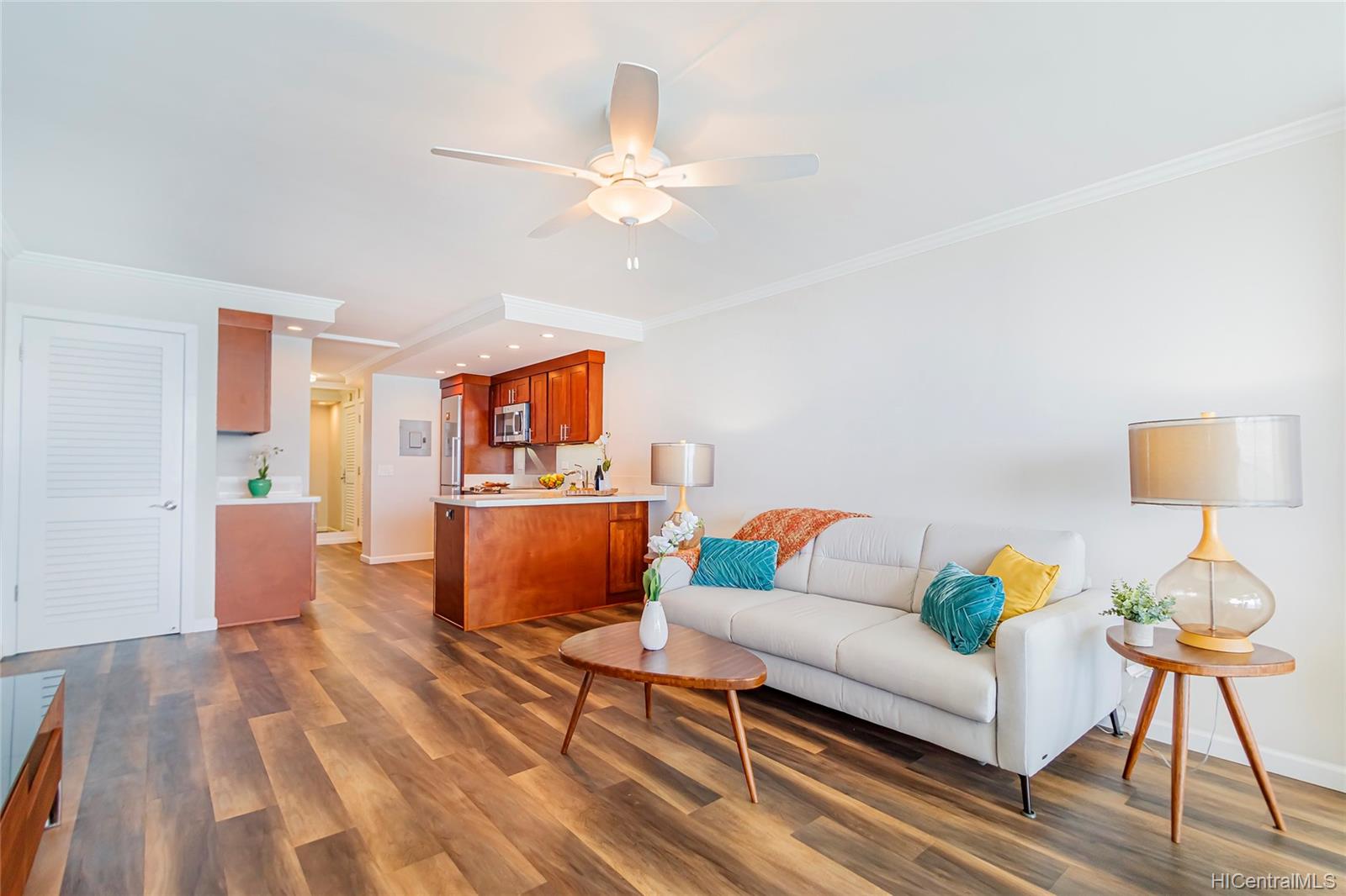 2999 Kalakaua Avenue  Unit 202