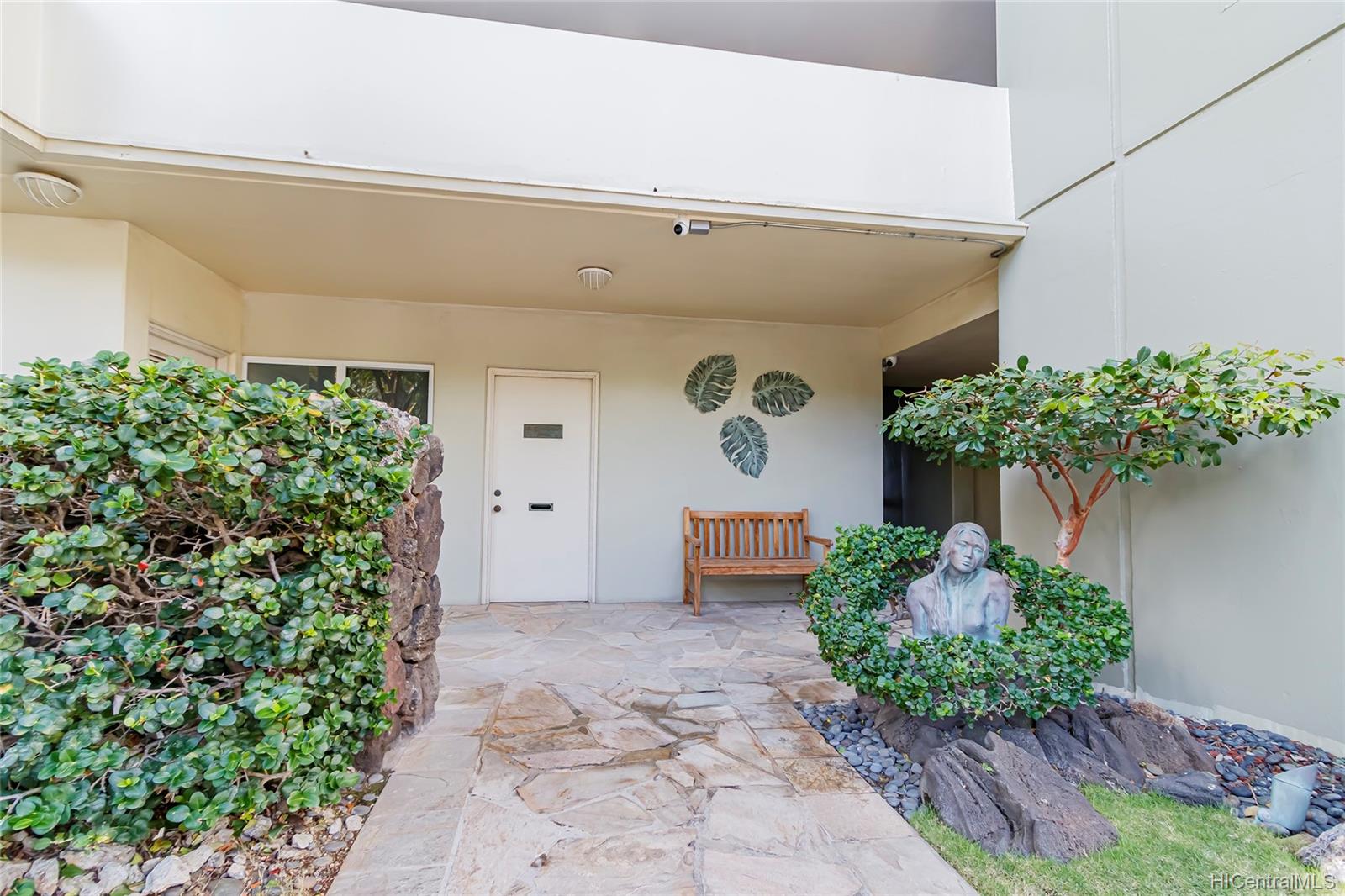 2999 Kalakaua Avenue  Unit 202