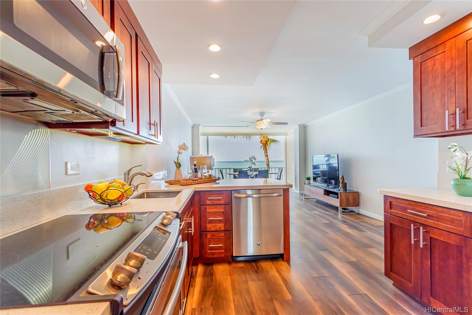 2999 Kalakaua Avenue  Unit 202