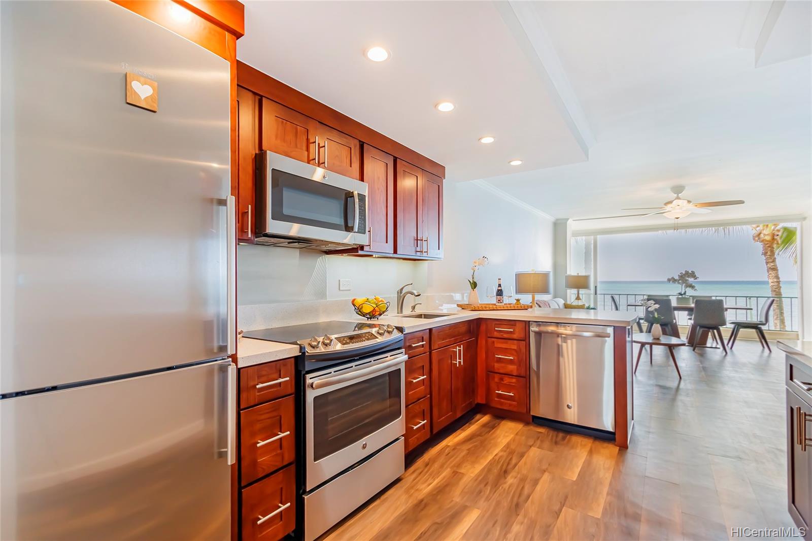 2999 Kalakaua Avenue  Unit 202
