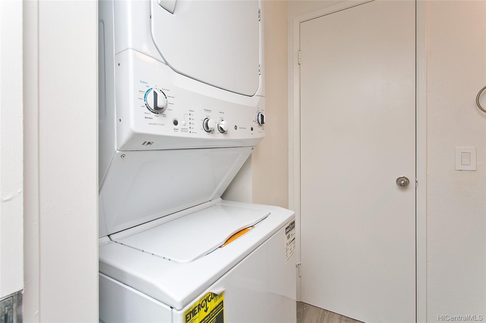 91-1170 Puamaeole Street  Unit 9R
