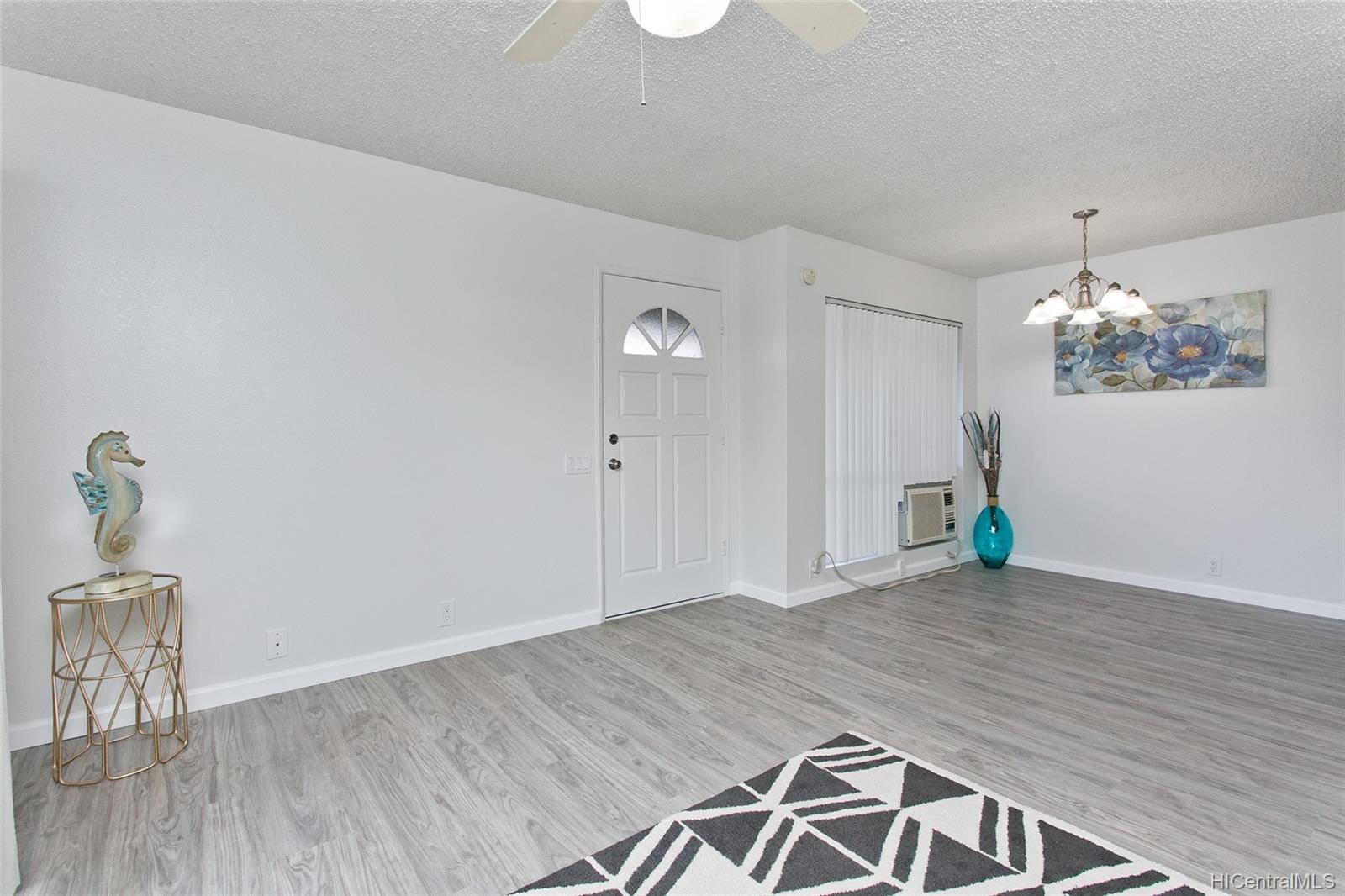 91-1170 Puamaeole Street  Unit 9R