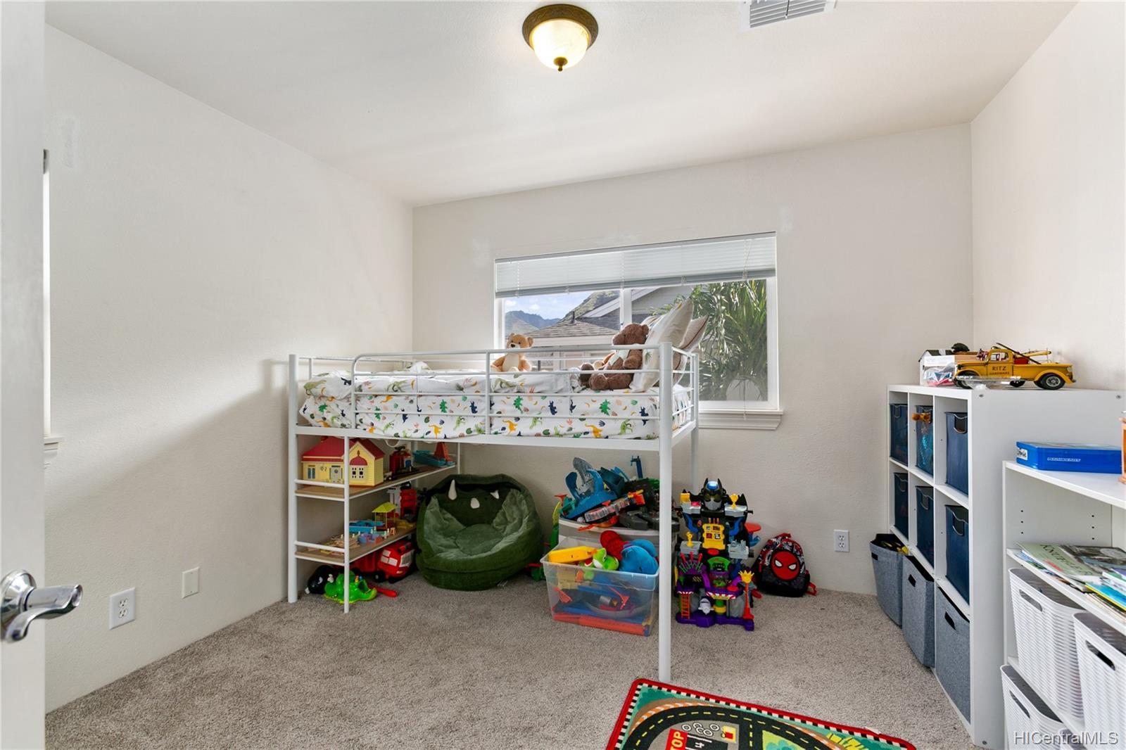 87-2065 Pakeke Street  Unit 10