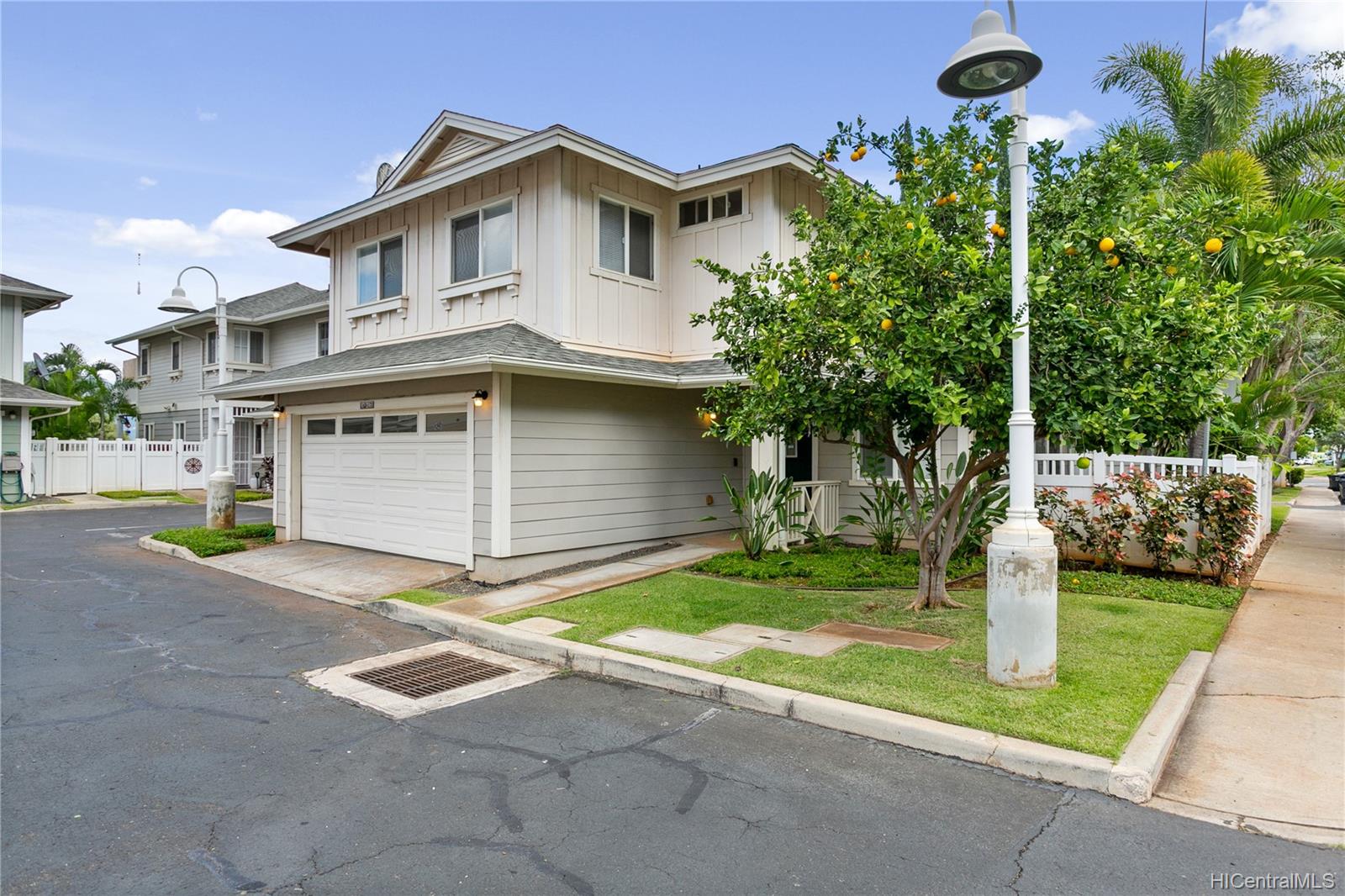 87-2065 Pakeke Street  Unit 10