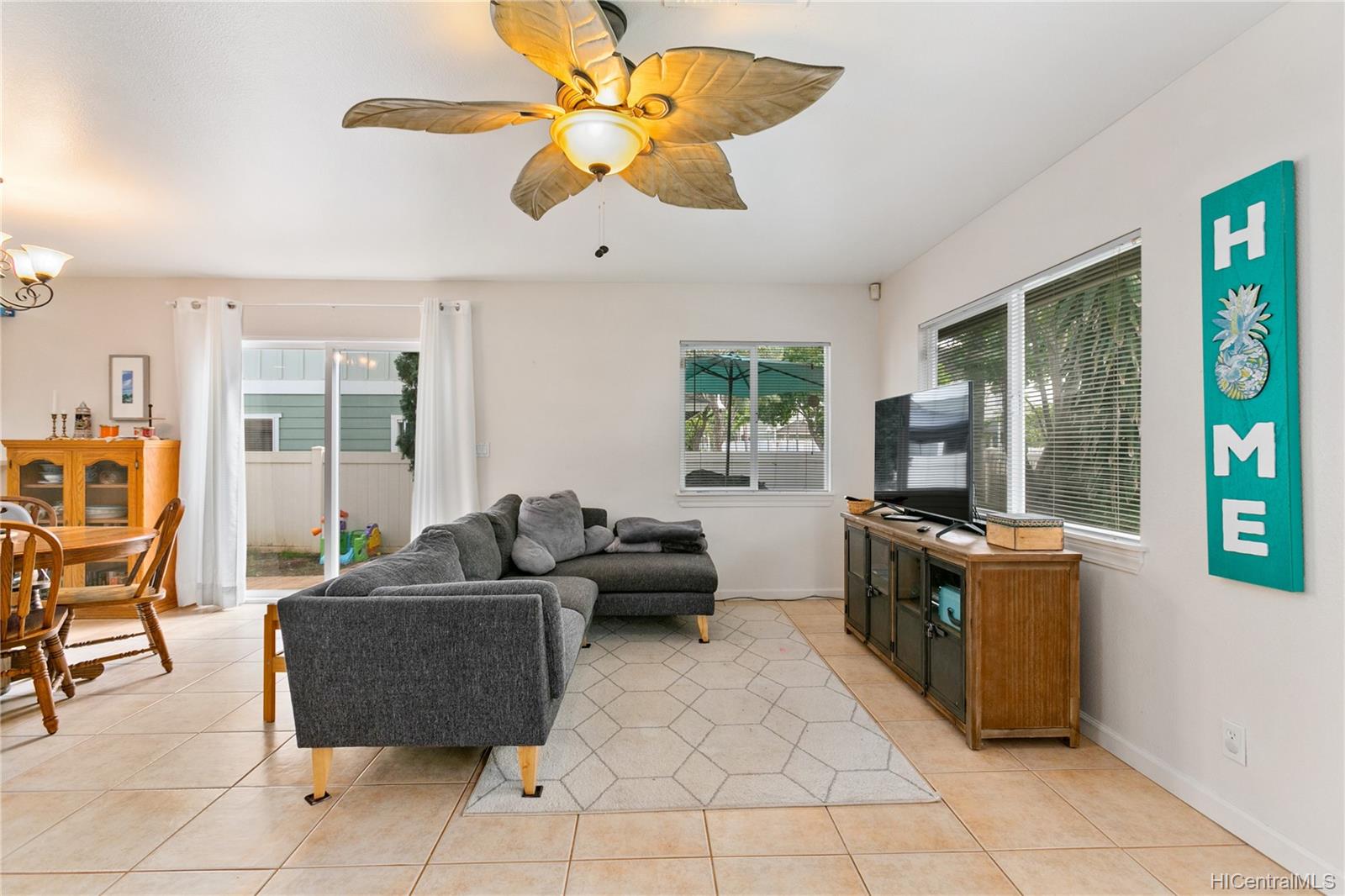 87-2065 Pakeke Street  Unit 10