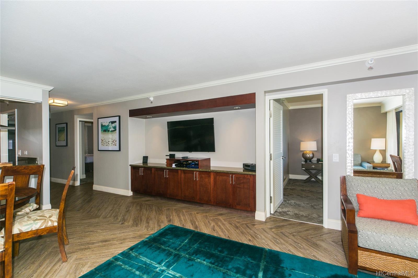 2470 Kalakaua Avenue  Unit 903