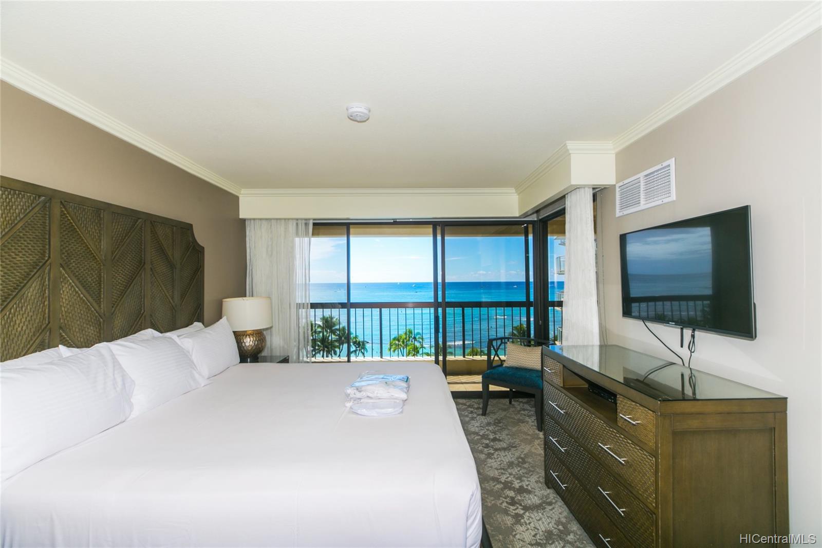 2470 Kalakaua Avenue  Unit 903