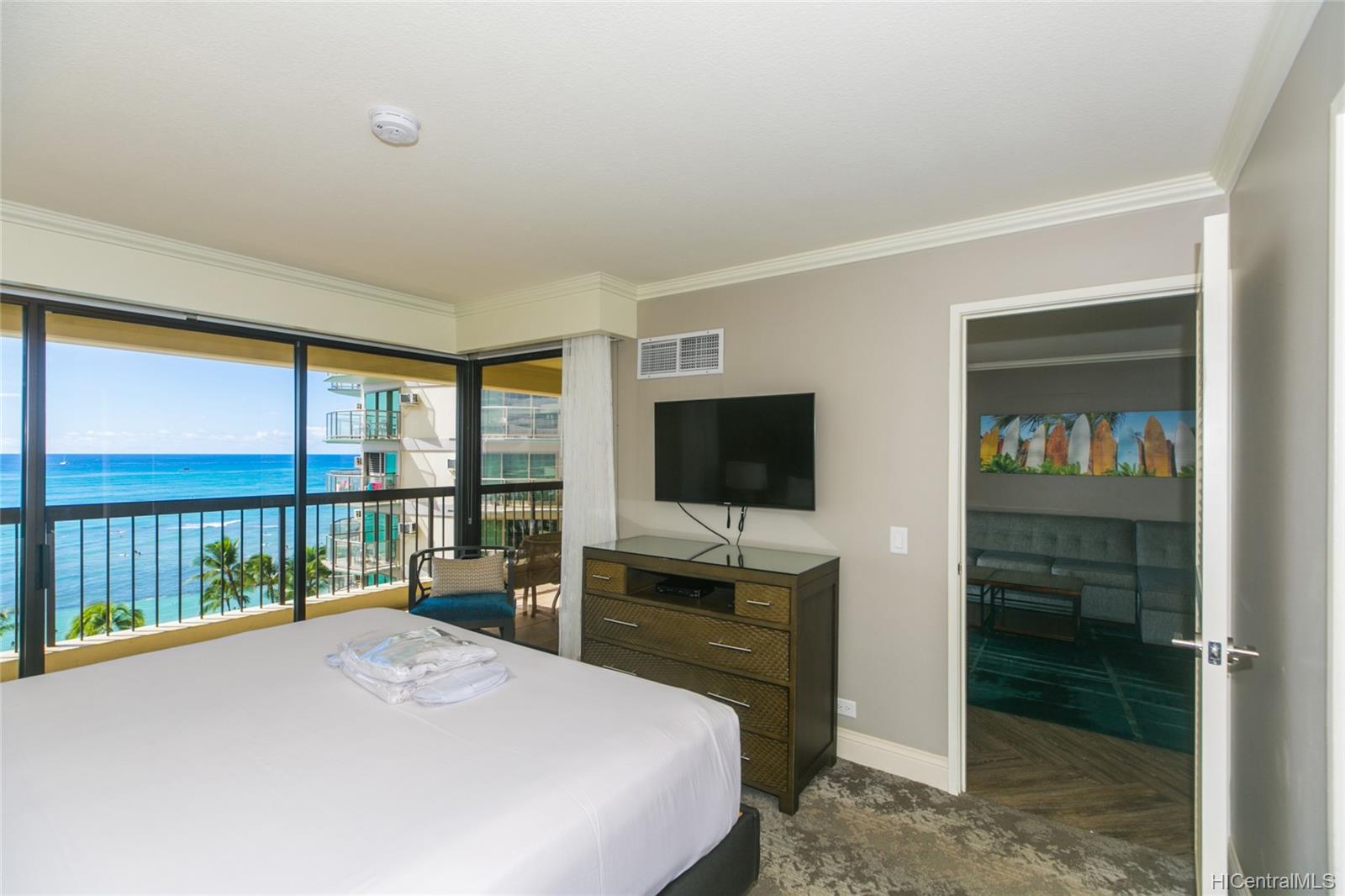 2470 Kalakaua Avenue  Unit 903