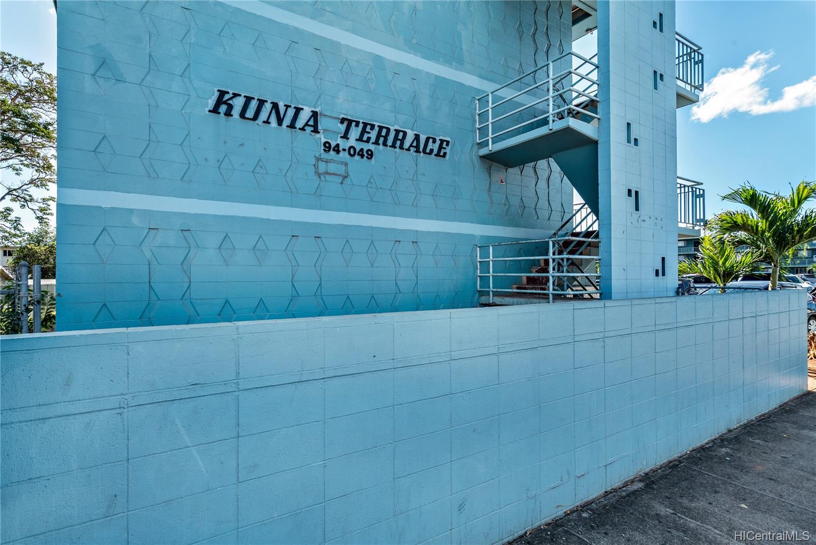 Kunia Terrace 94-049 Waipahu Street  Unit 210