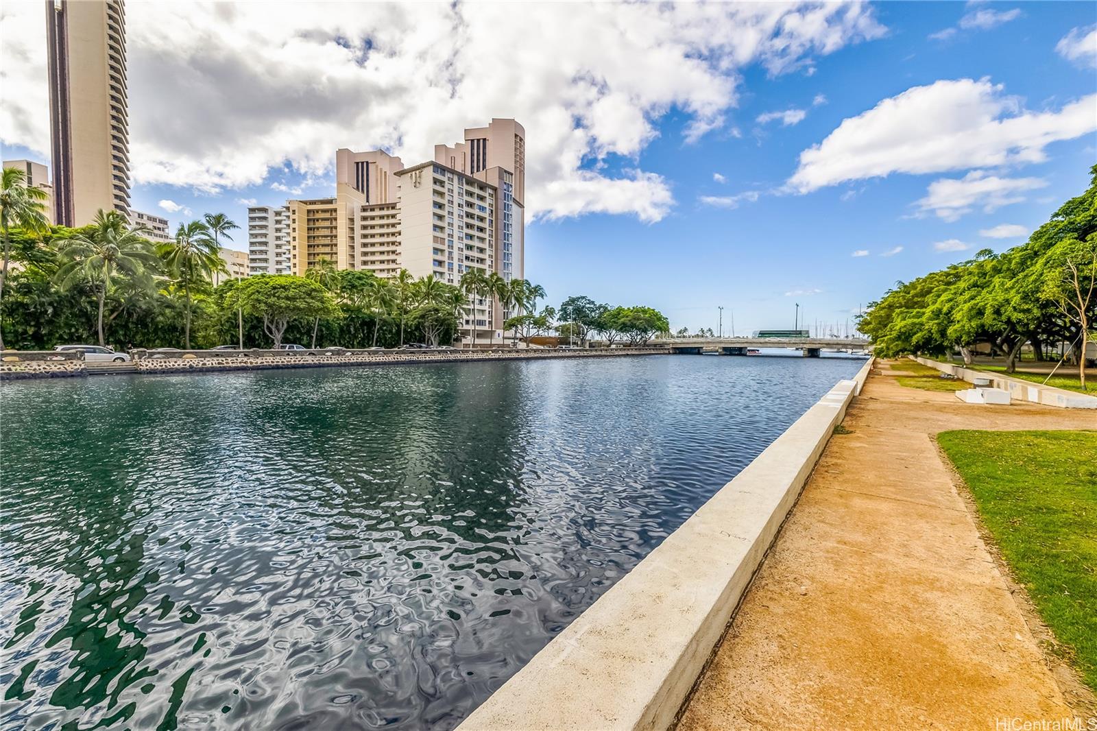 419A Atkinson Drive  Unit 607