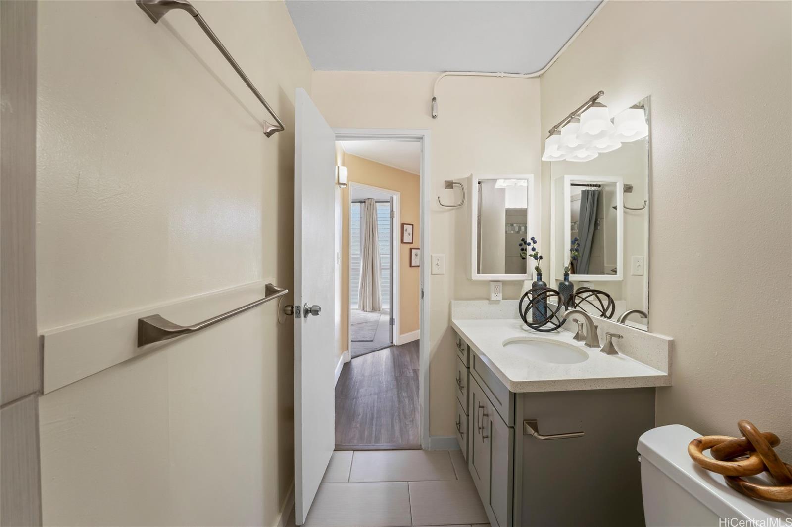 95-2031 Waikalani Place  Unit D906