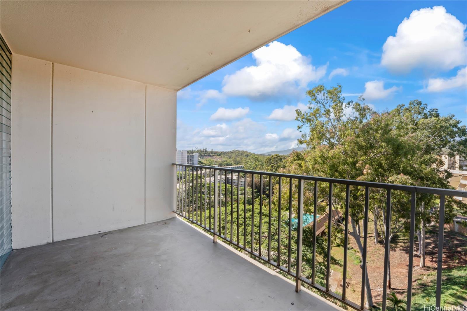 95-2031 Waikalani Place  Unit D906