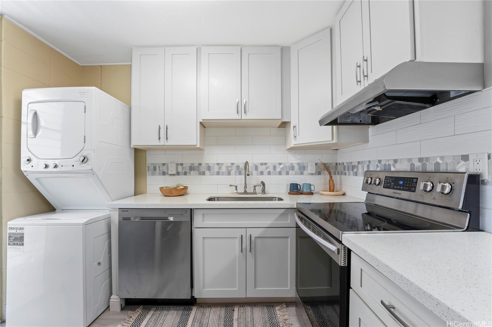 95-2031 Waikalani Place  Unit D906