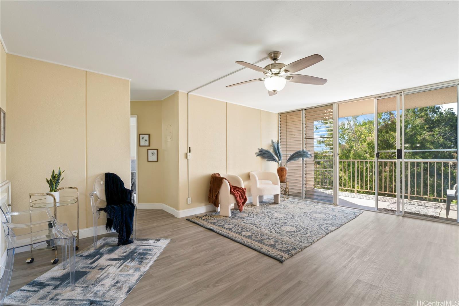 95-2031 Waikalani Place  Unit D906