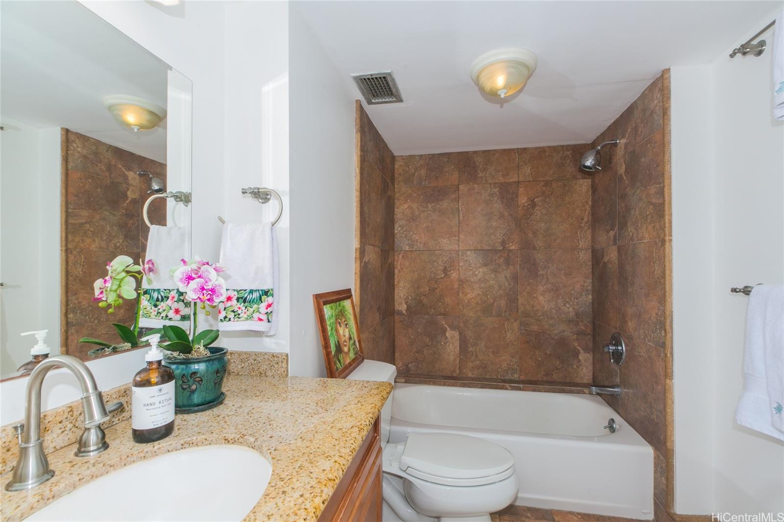 521 Hahaione Street  Unit 2/1F