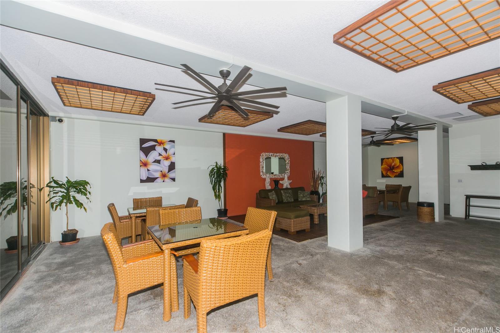 521 Hahaione Street  Unit 2/1F