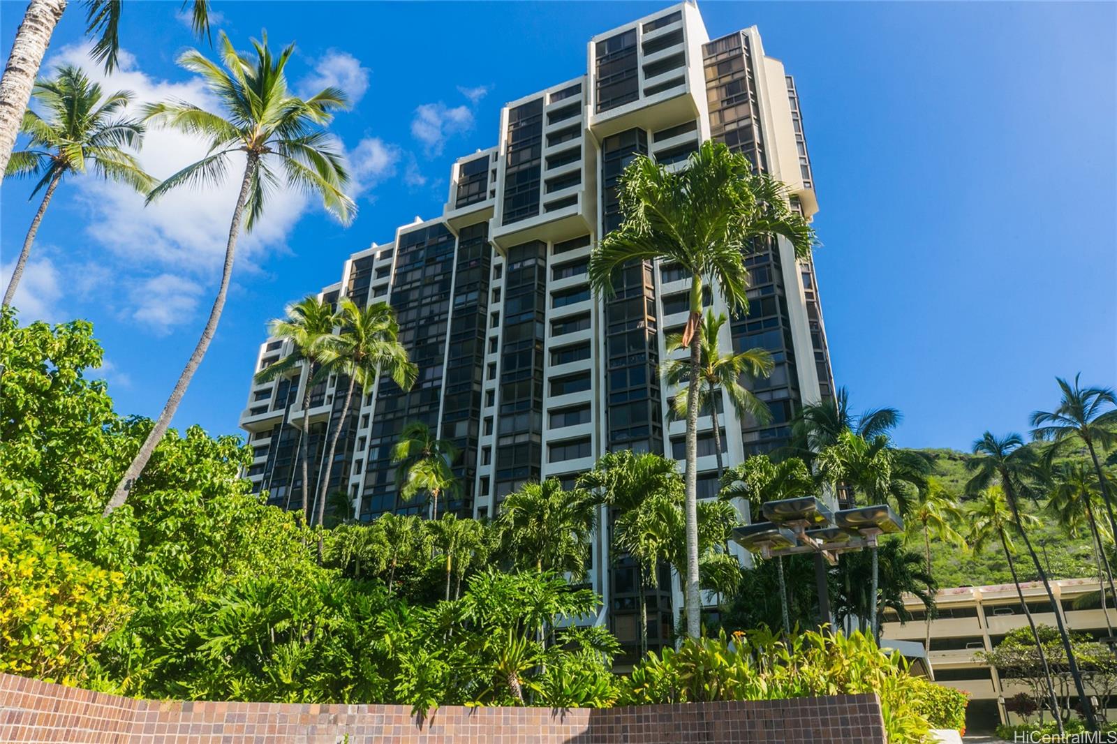 521 Hahaione Street  Unit 2/1F