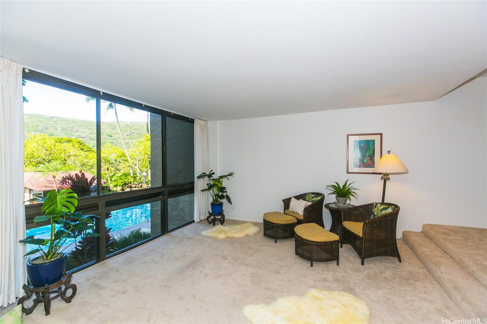 521 Hahaione Street  Unit 2/1F