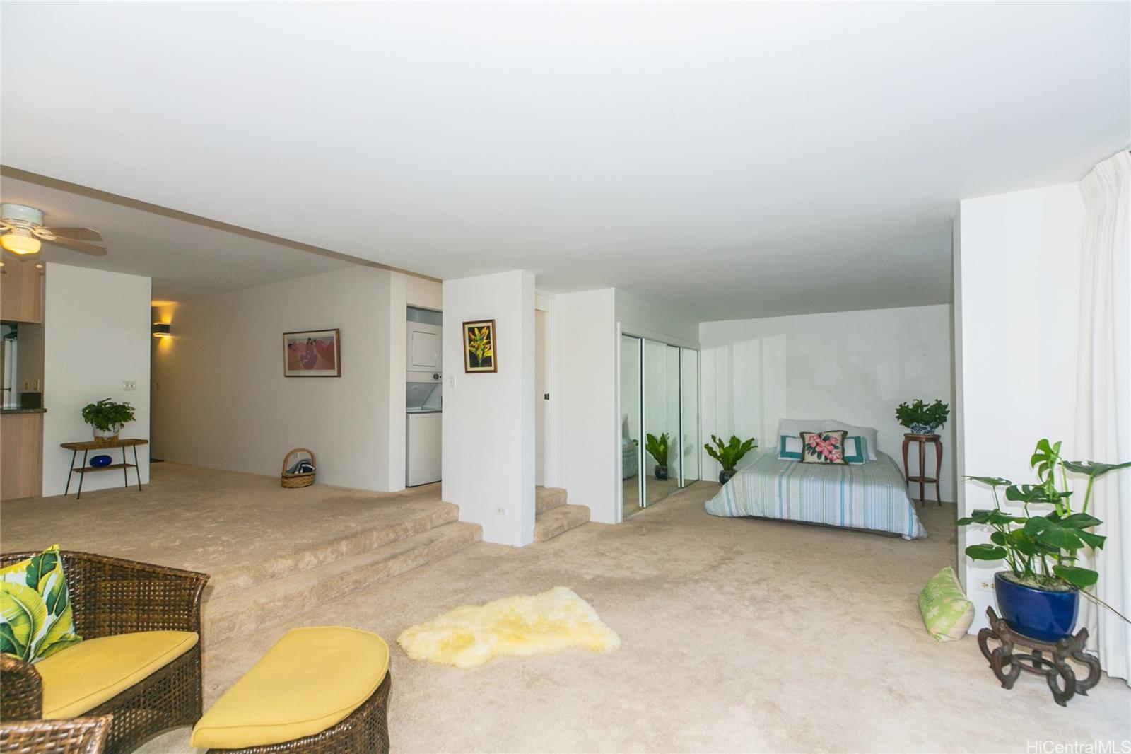 521 Hahaione Street  Unit 2/1F