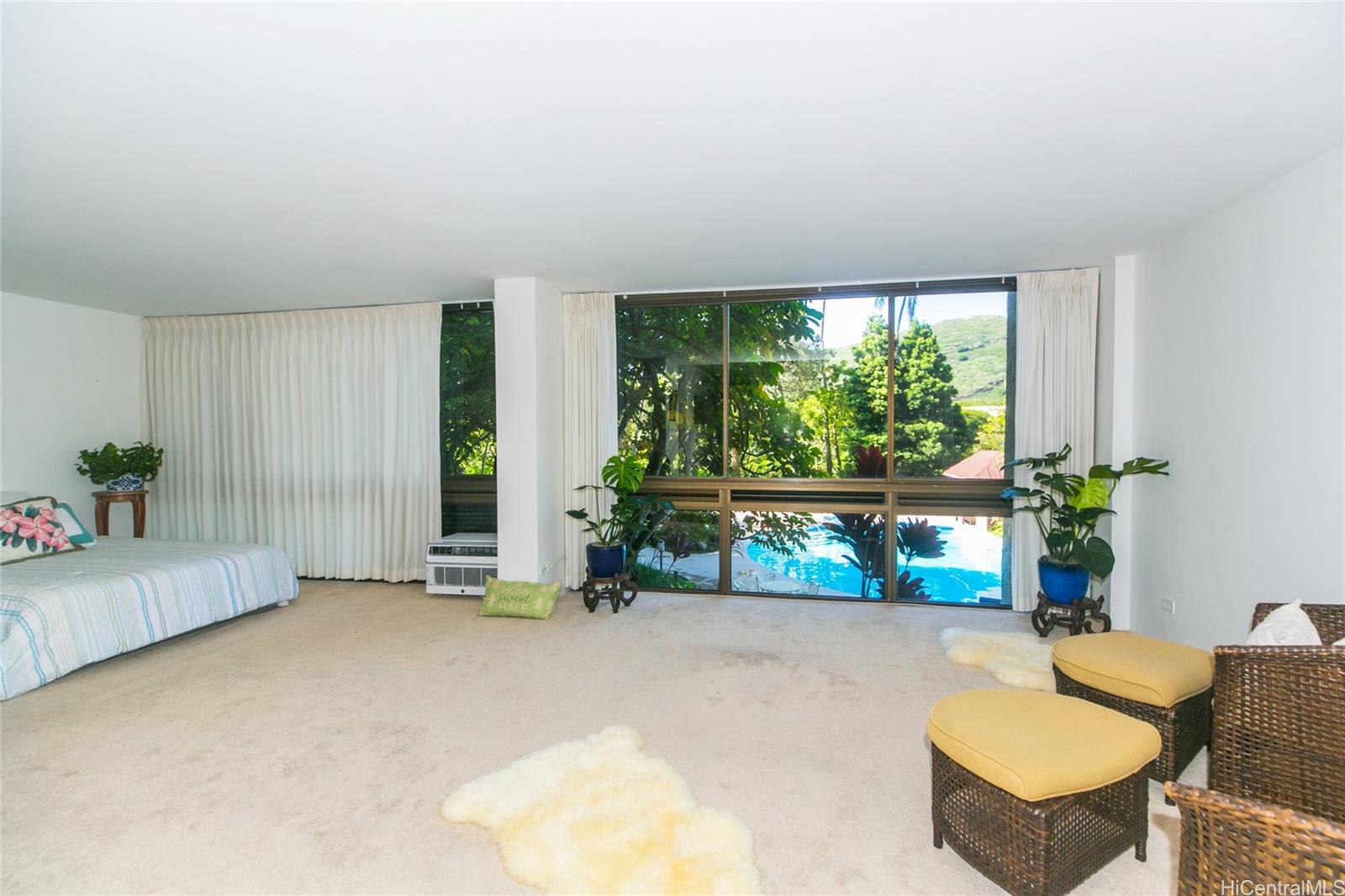 521 Hahaione Street  Unit 2/1F
