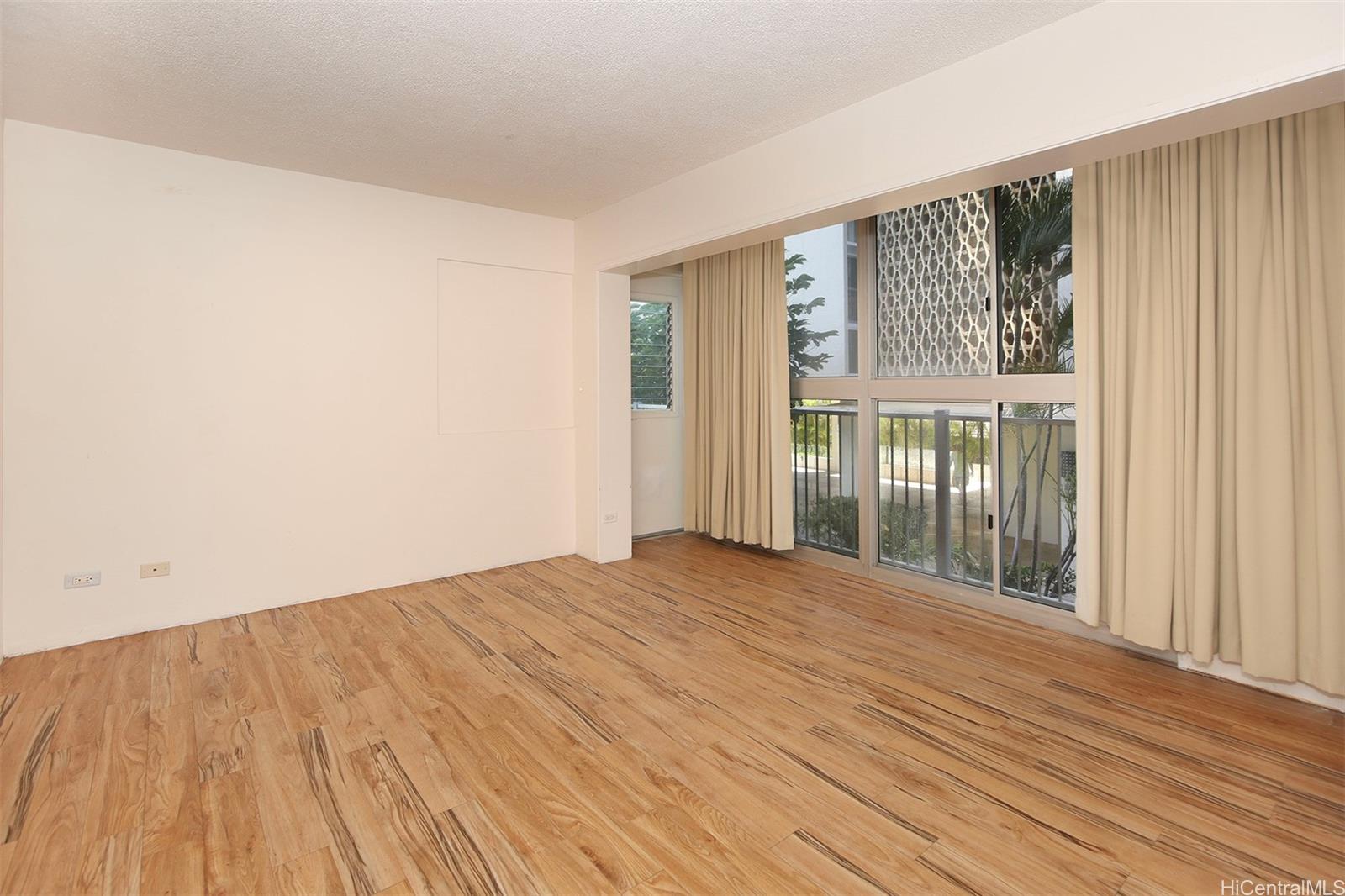 3015 Kalakaua Avenue  Unit 201