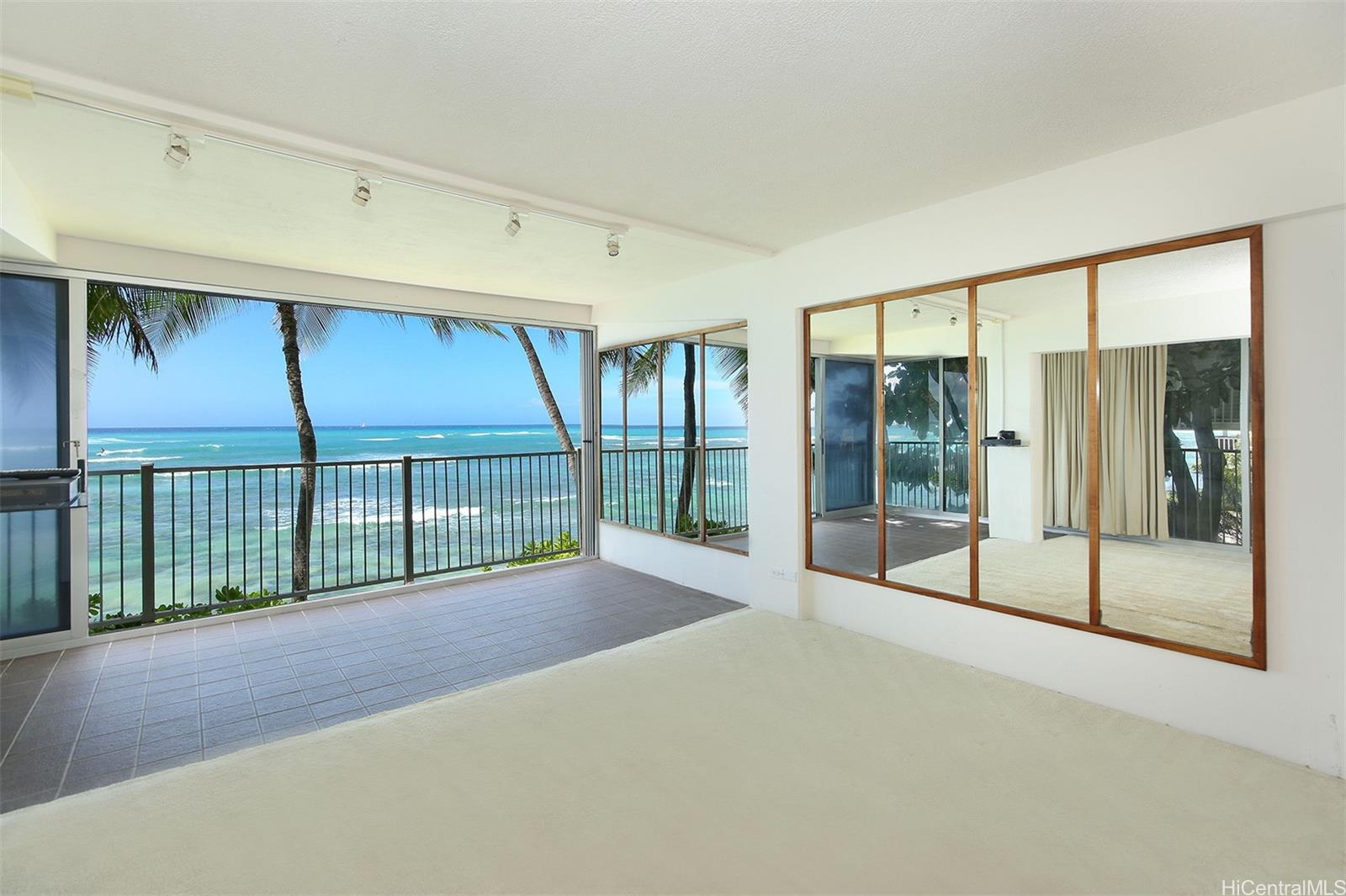 3015 Kalakaua Avenue  Unit 201