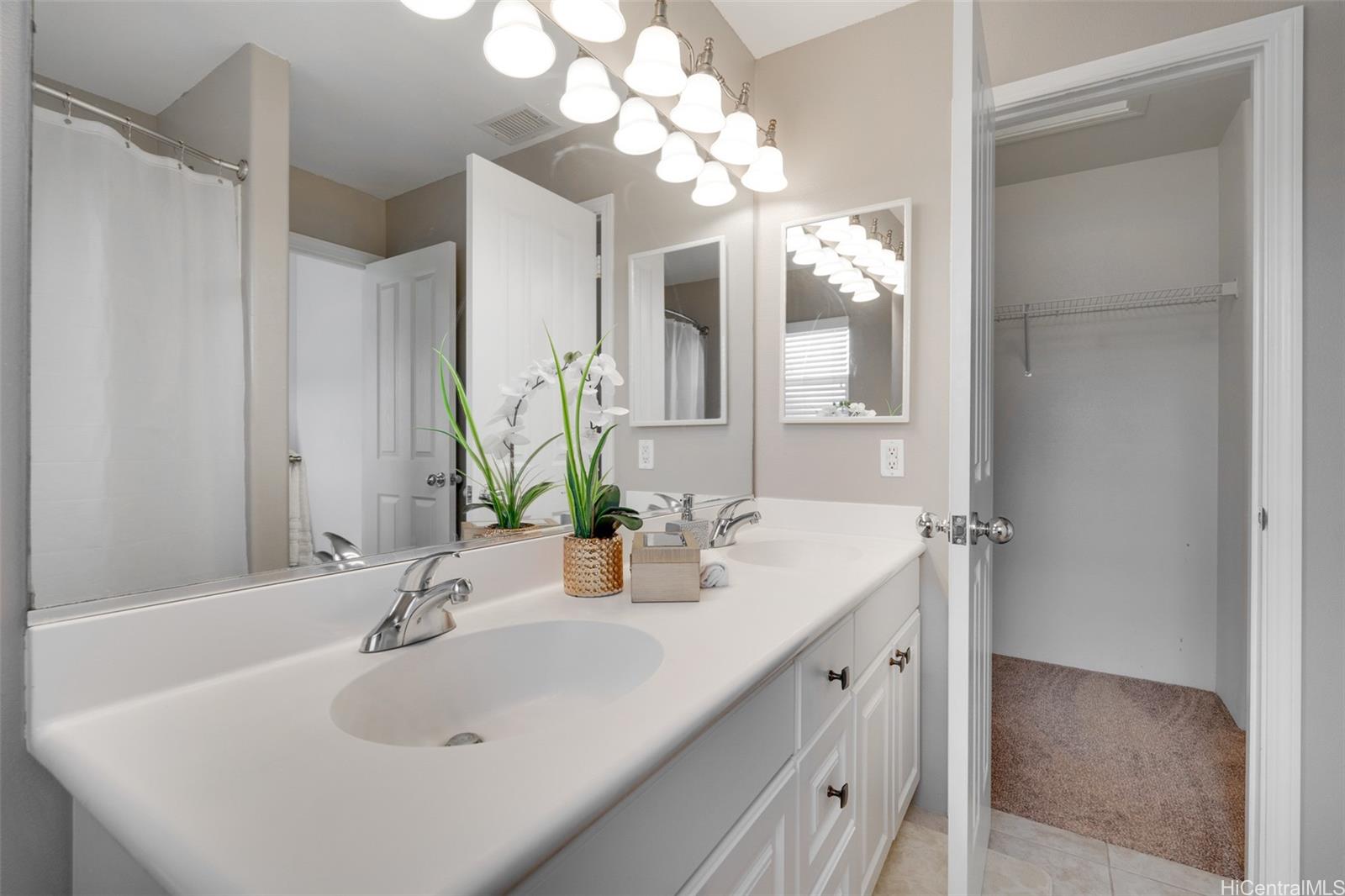 91-1040 Kaileolea Drive  Unit DD3
