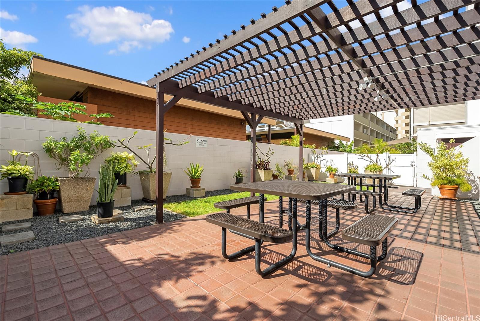 1419 Dominis Street  Unit 203