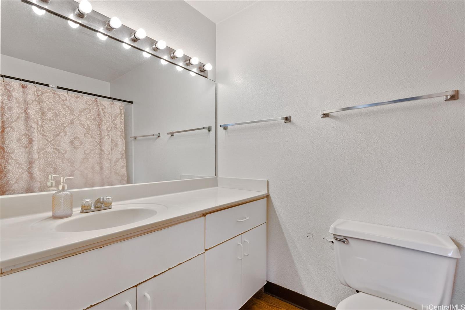 95-510 Wikao Street  Unit L204