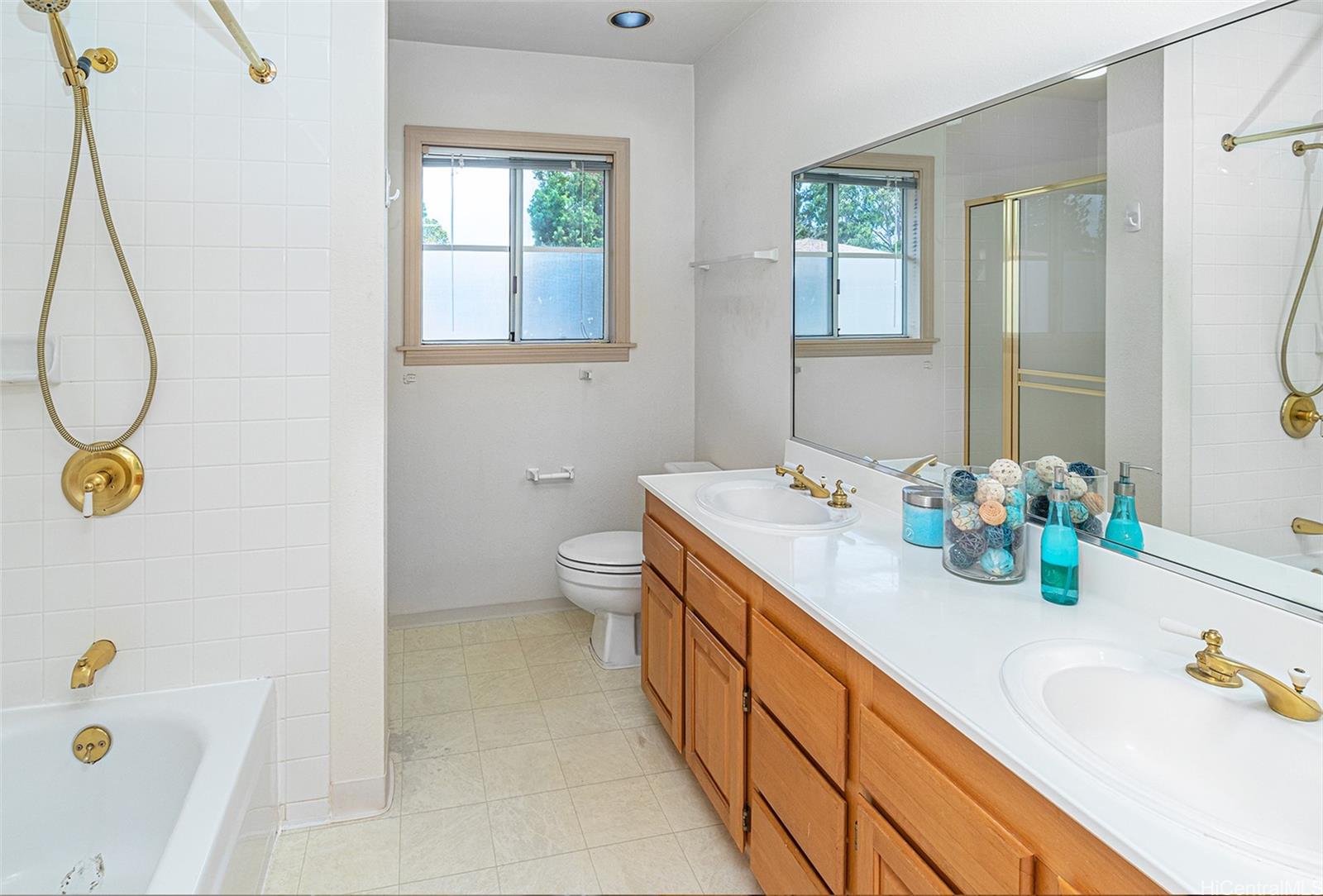 95-1501 Ainamakua Drive  Unit 19