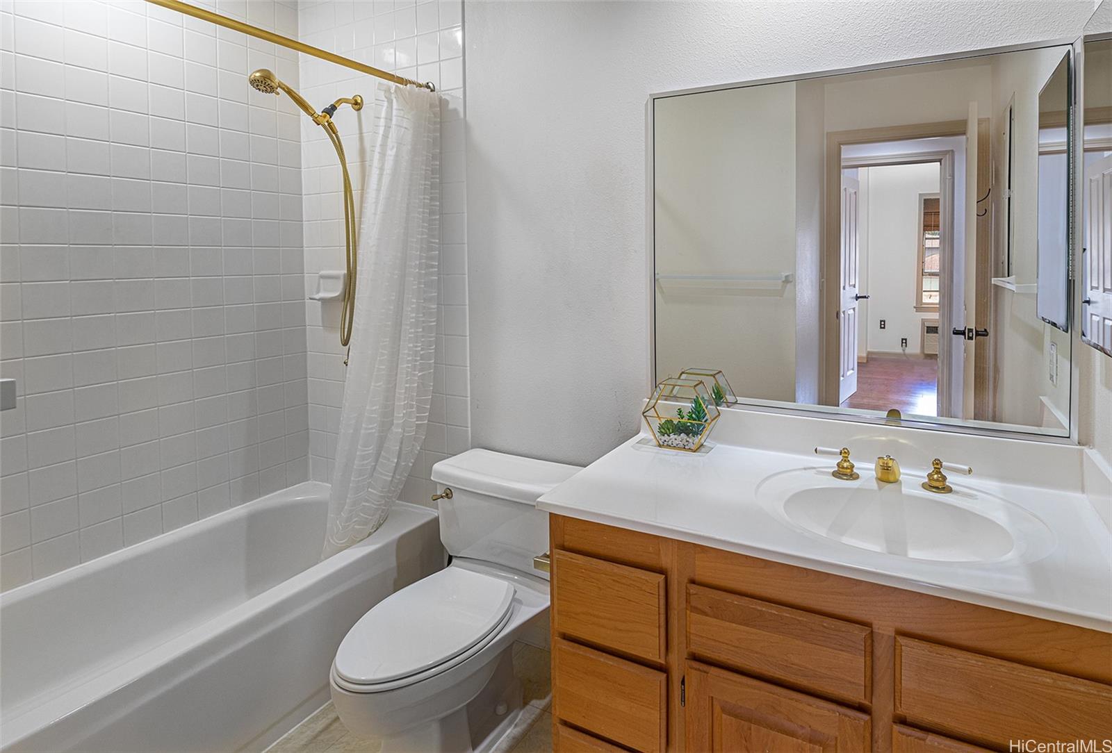 95-1501 Ainamakua Drive  Unit 19