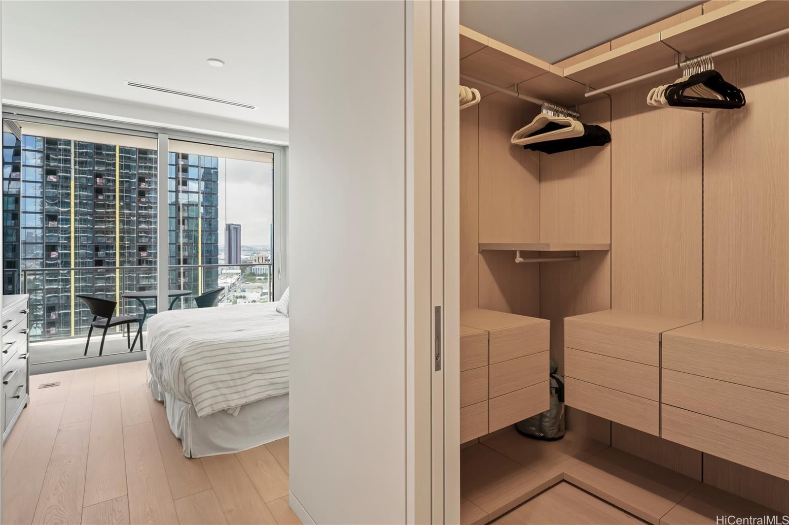 1118 Ala Moana Boulevard  Unit 2003