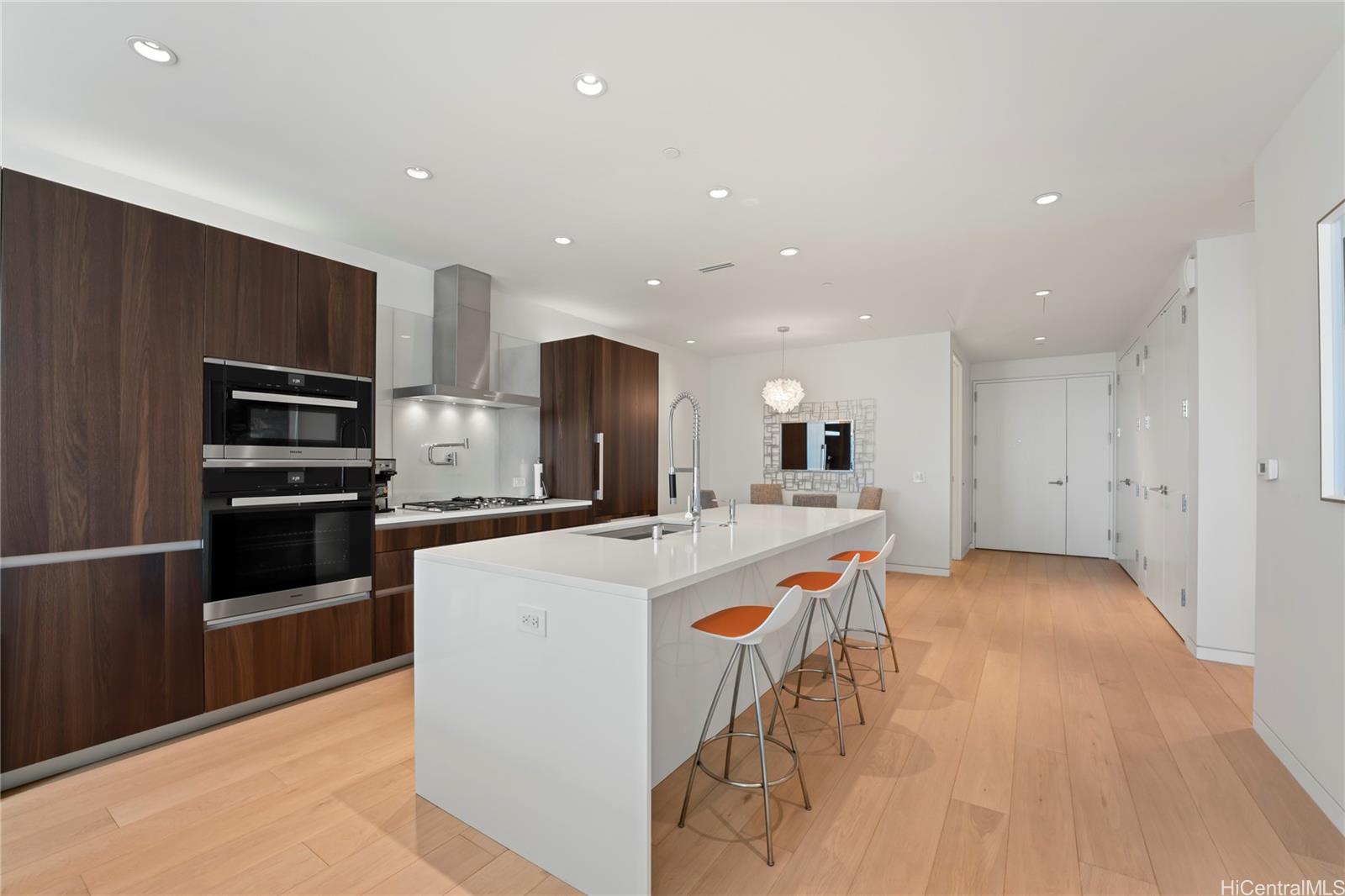1118 Ala Moana Boulevard  Unit 2003
