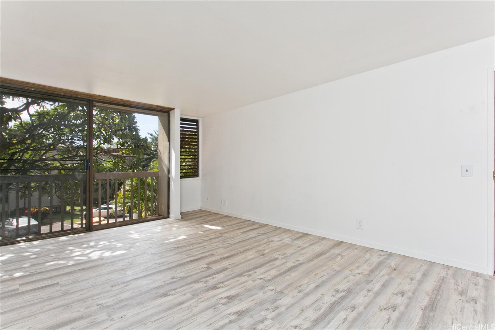 84-707 Kiana Place  Unit 107B