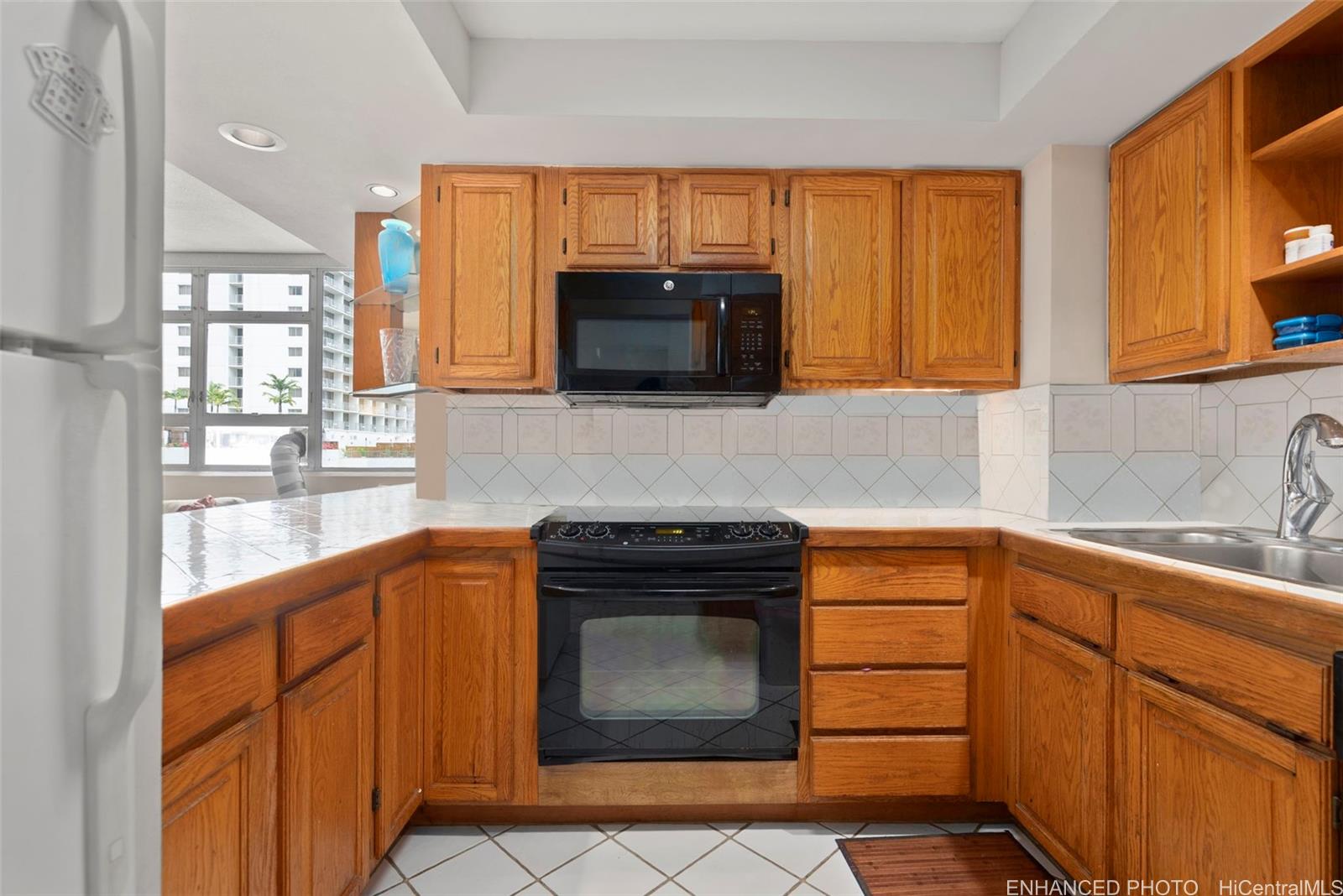 2500 Kalakaua Avenue  Unit 503