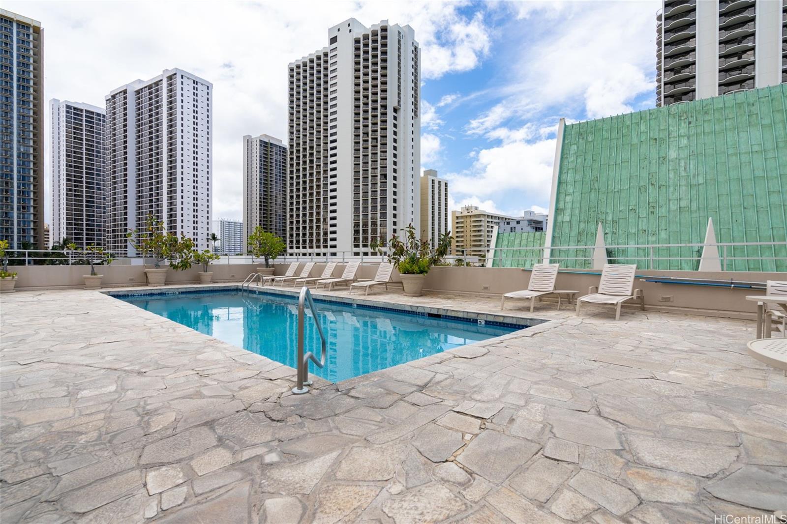 2500 Kalakaua Avenue  Unit 503