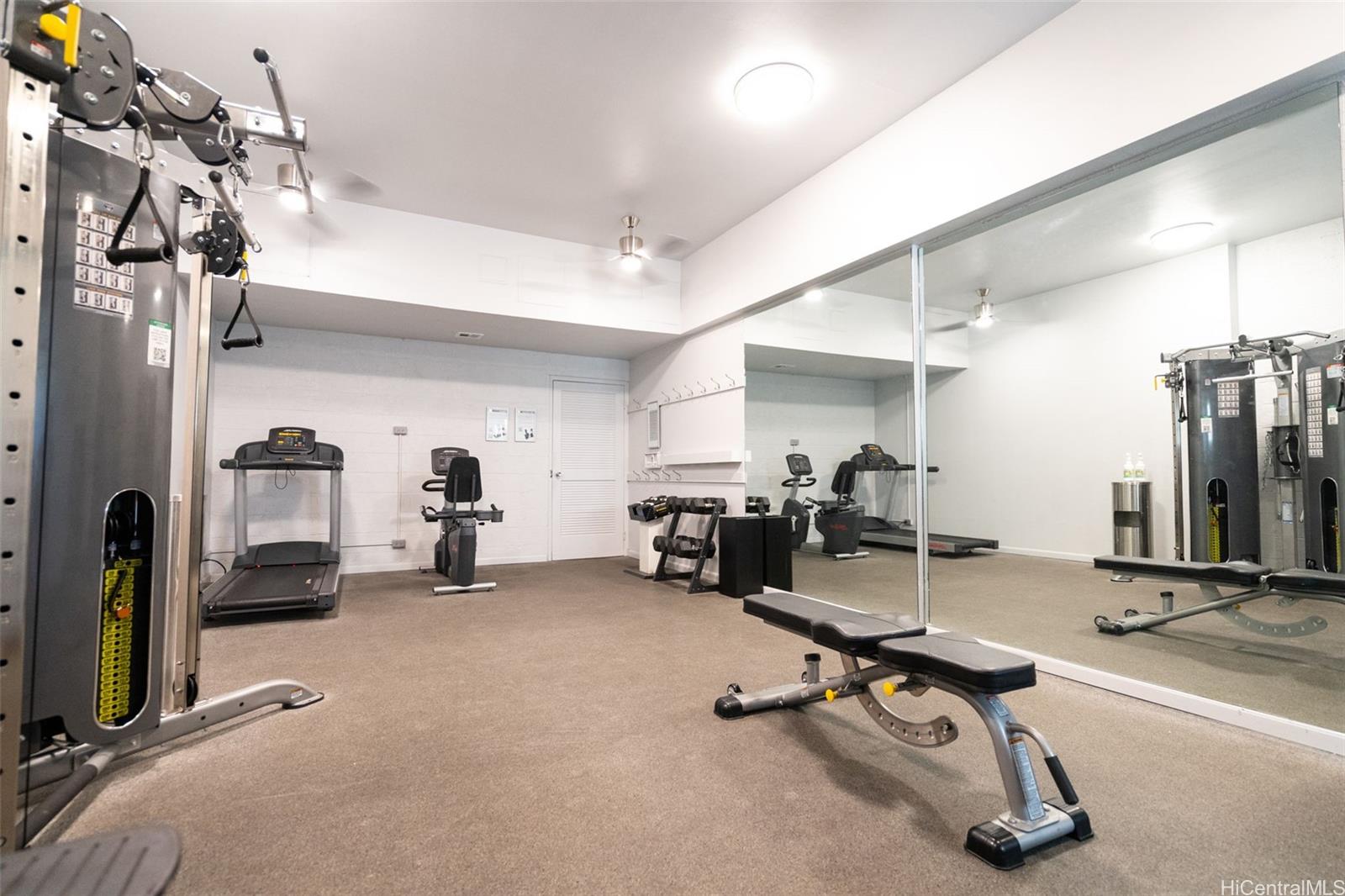 2500 Kalakaua Avenue  Unit 503