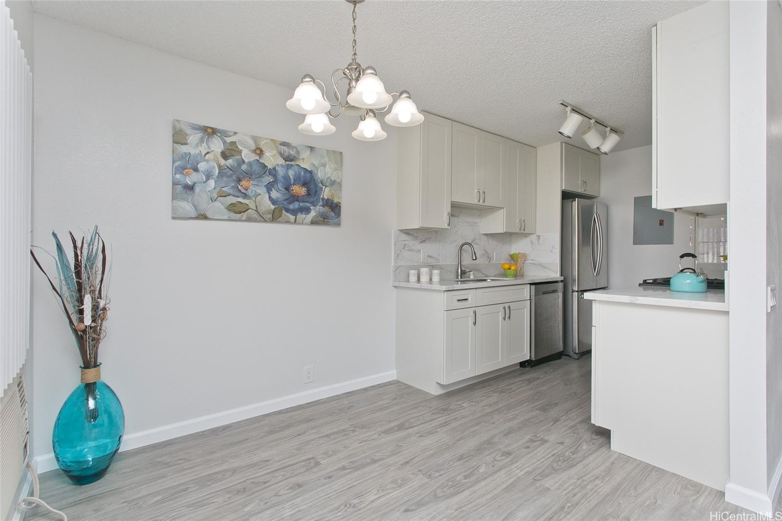 91-1170 Puamaeole Street  Unit 9R