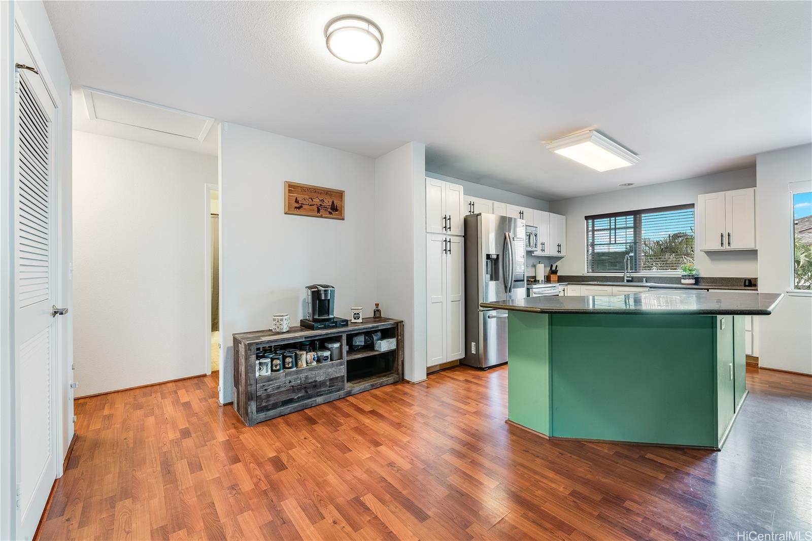 91-1179 Kaiau Avenue  Unit 803