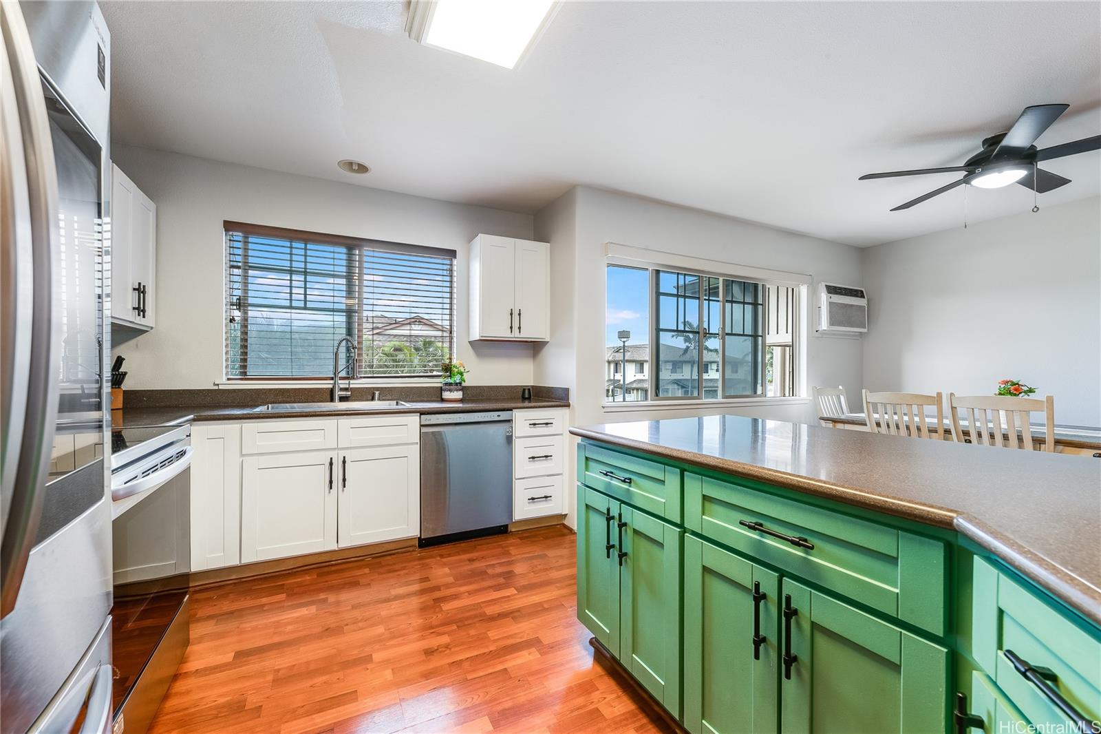 91-1179 Kaiau Avenue  Unit 803