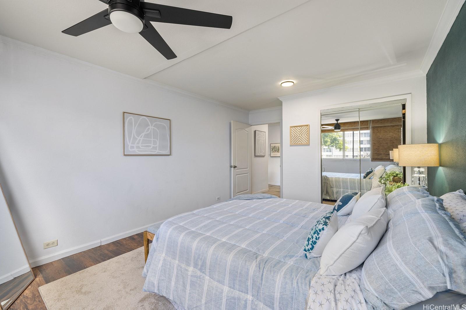 1423 Emerson Street  Unit 111
