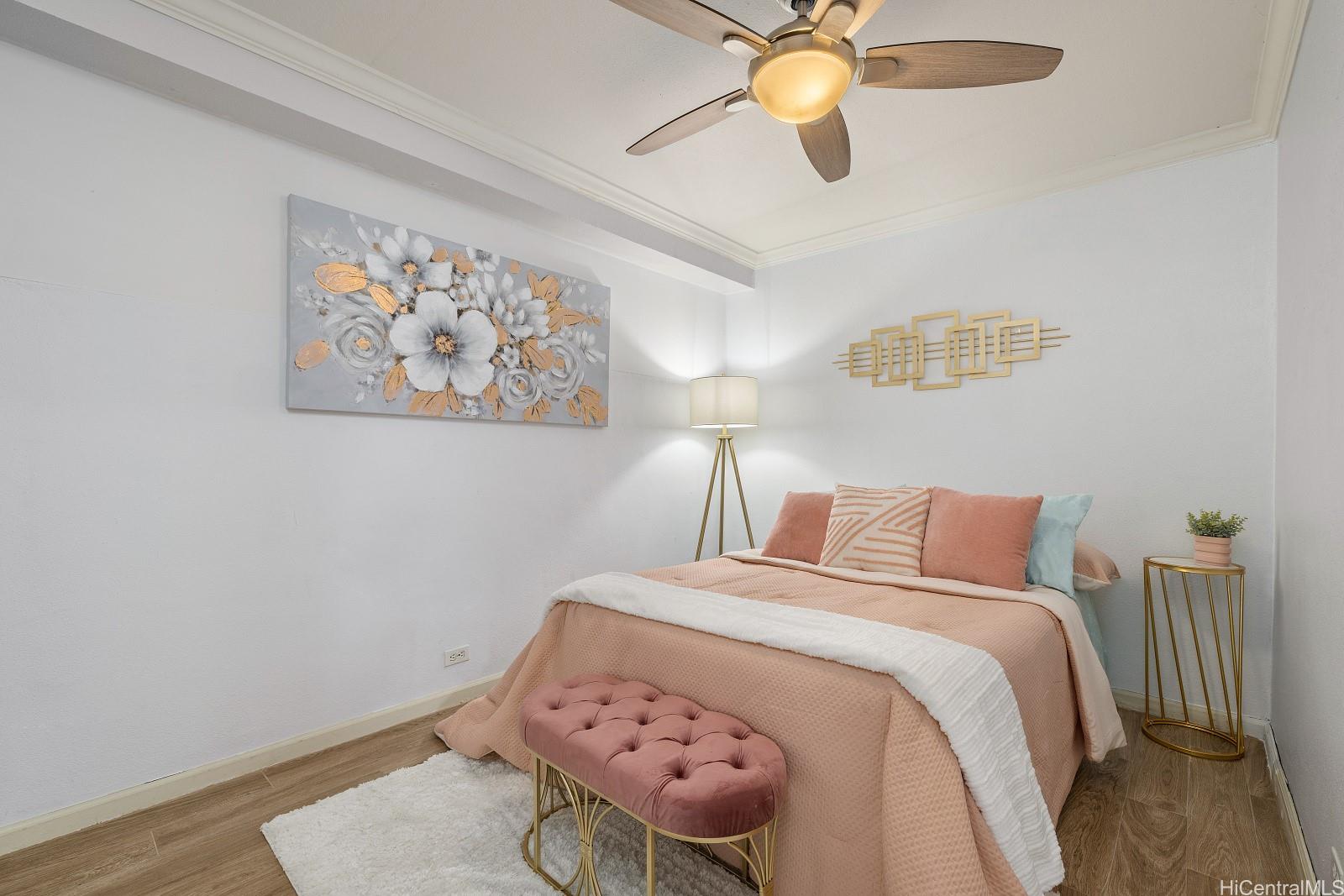 1423 Emerson Street  Unit 111