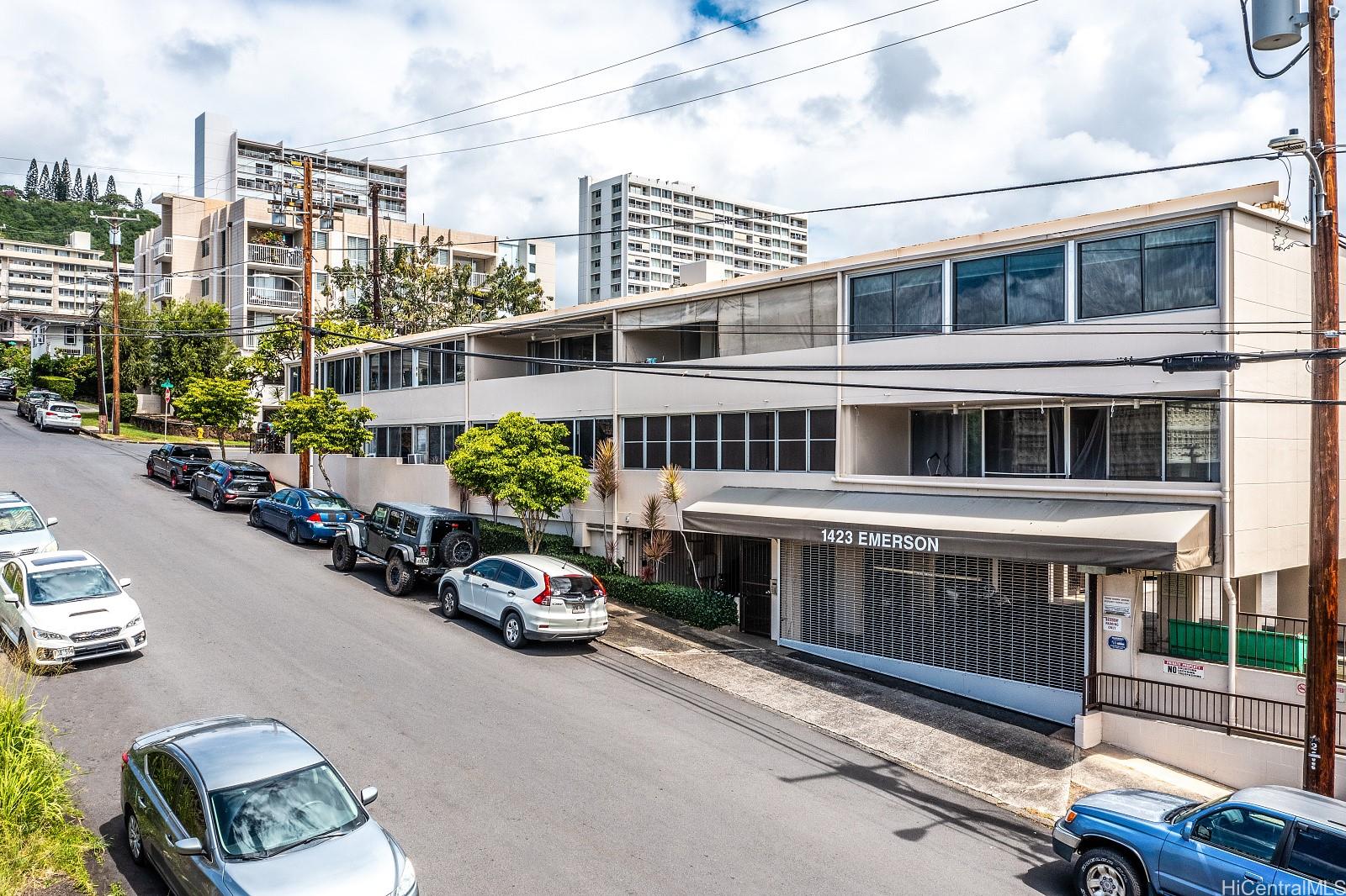 1423 Emerson Street  Unit 111