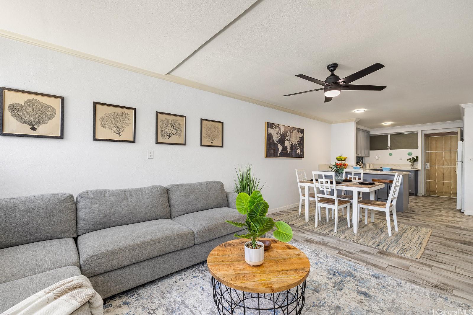 1423 Emerson Street  Unit 111